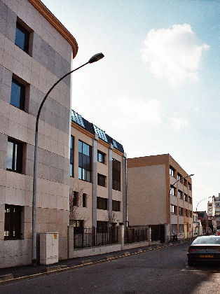 Lycée Claude-Nicolas Ledoux