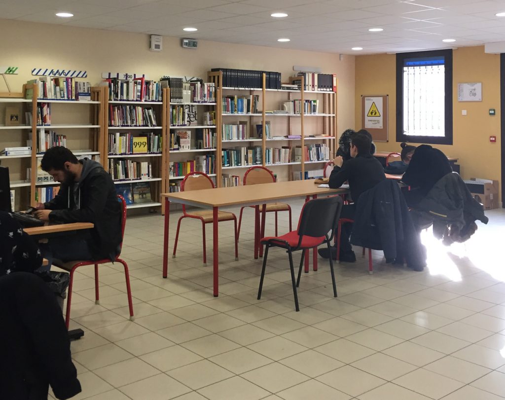 Lycée Claude-Nicolas Ledoux
