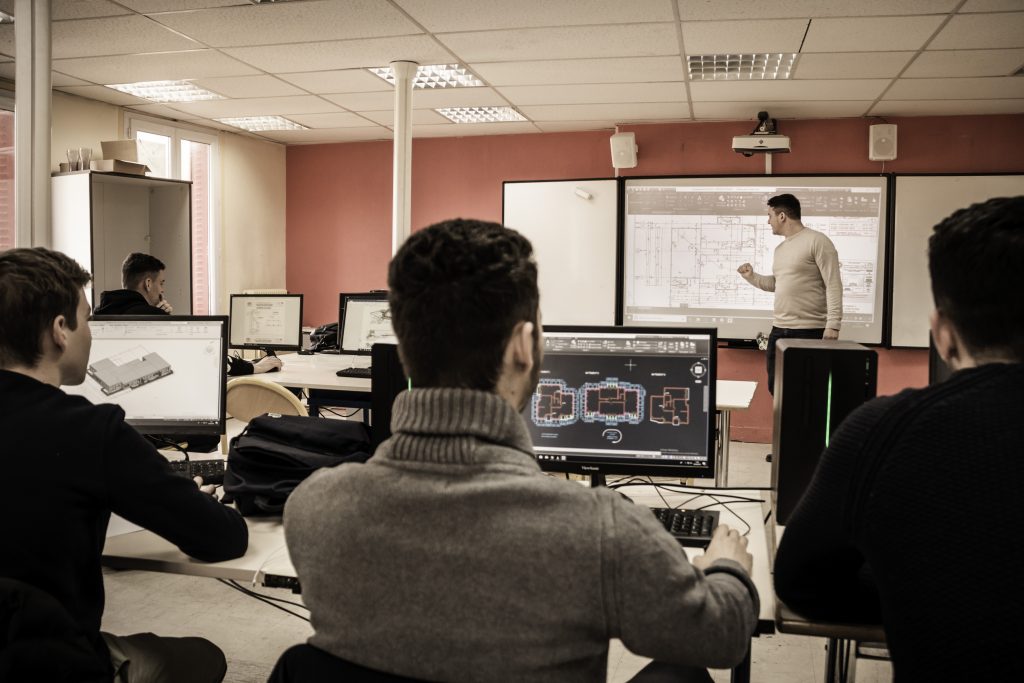 Lycée Claude-Nicolas Ledoux